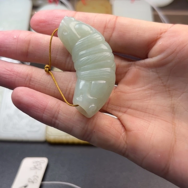 瓦***5和田玉未镶嵌挂件