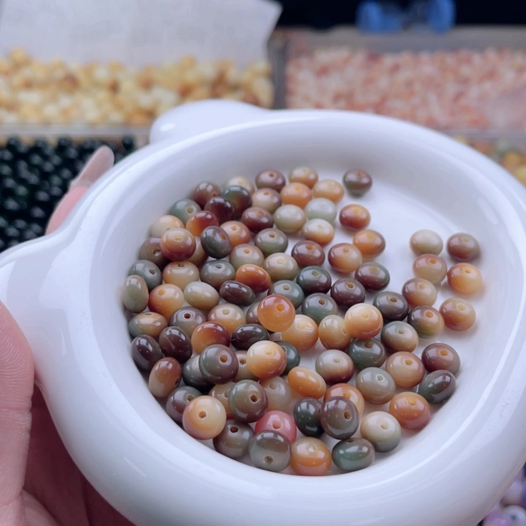 白玉菩提吊坠c9mm120颗。敦煌问天