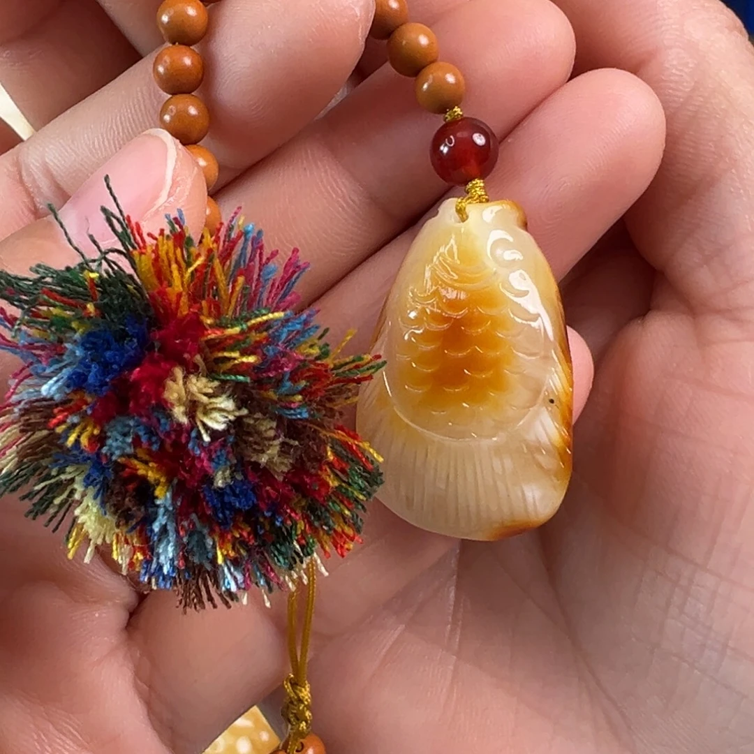 蜜蜡未镶嵌裸石微瑕