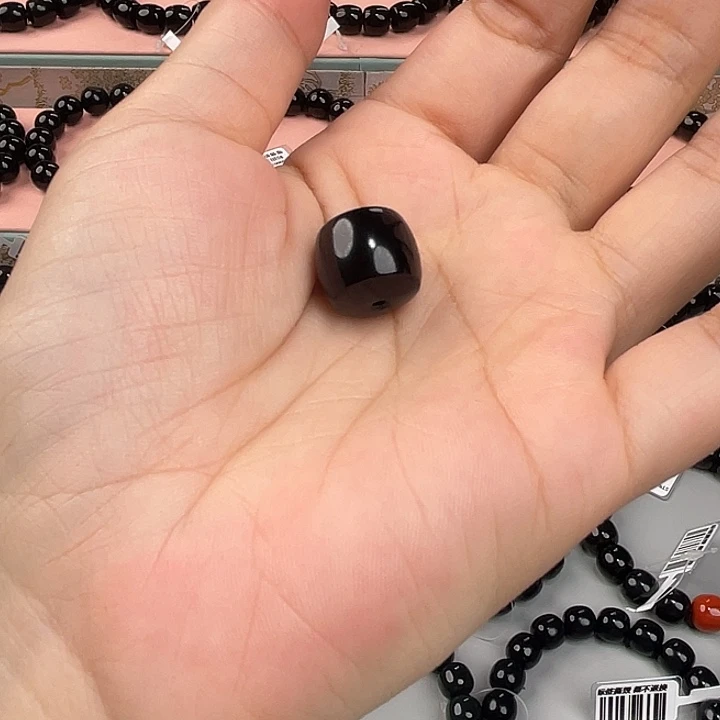 和田玉未镶嵌颈饰七*色