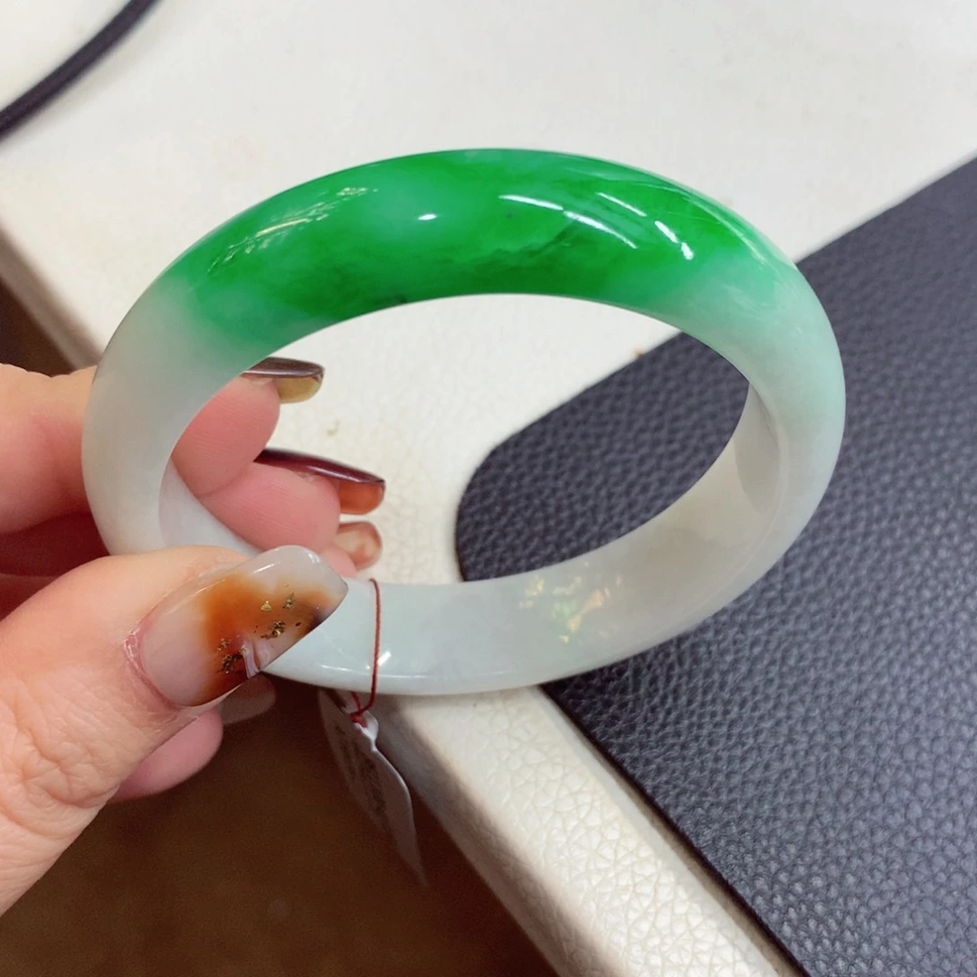 未镶嵌手镯翡翠缅甸