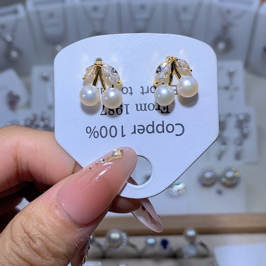 未镶嵌淡水珍珠耳饰