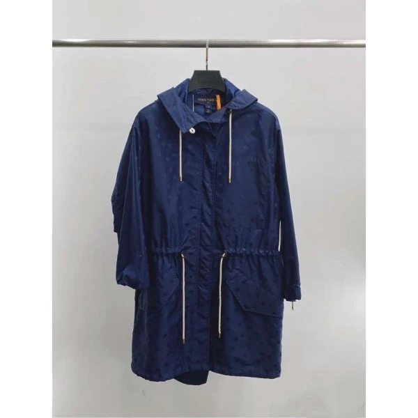 妃鱼/路易威登/聚酯纤维/外套/95新/凡1/30