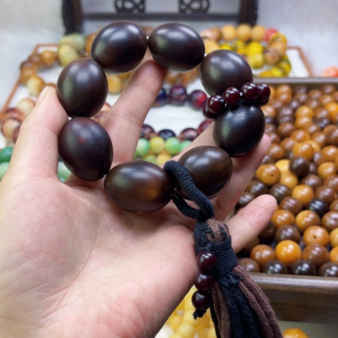 吊坠菩提根/象牙果老料黑红