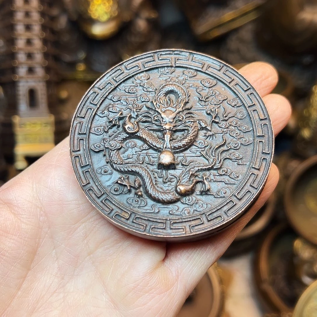精美铜器工艺品等