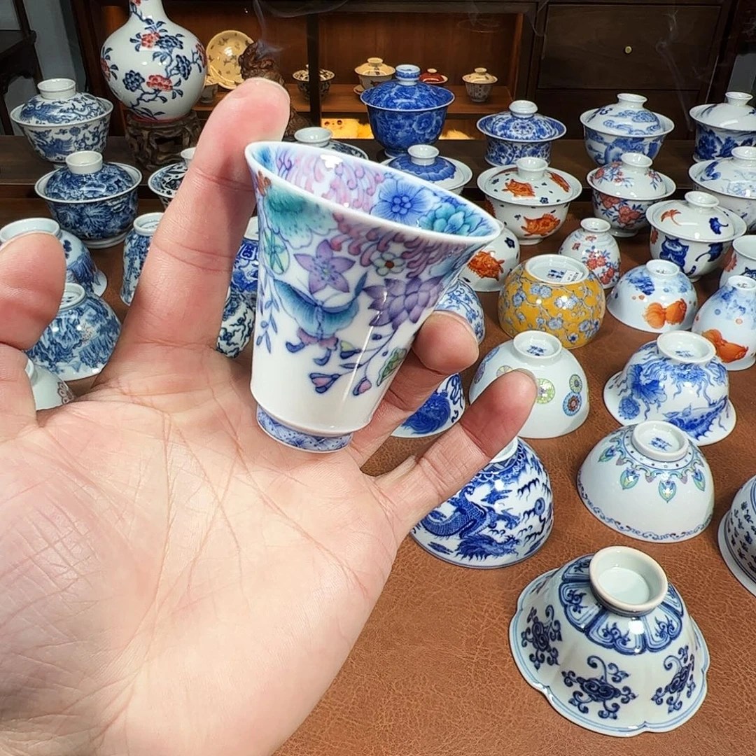 斗彩蝶恋花闻香杯杯