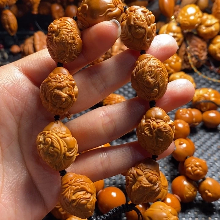 吊坠橄榄核瑞兽财神