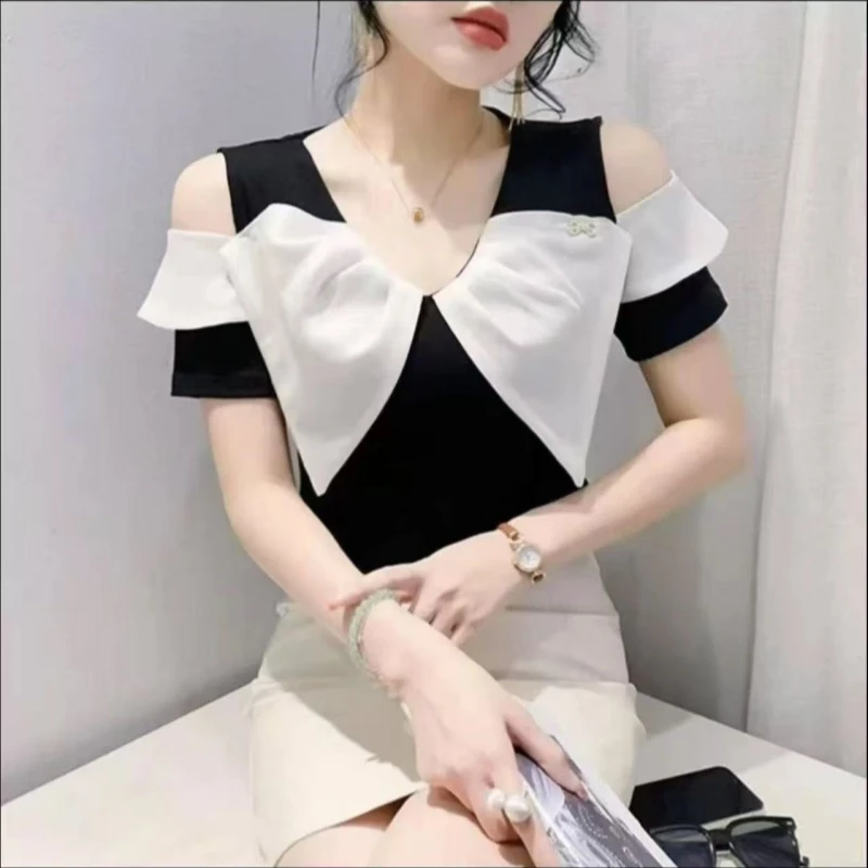 【歌莱图】2025夏季新款时尚露肩V领短袖T恤修身百搭上衣8180