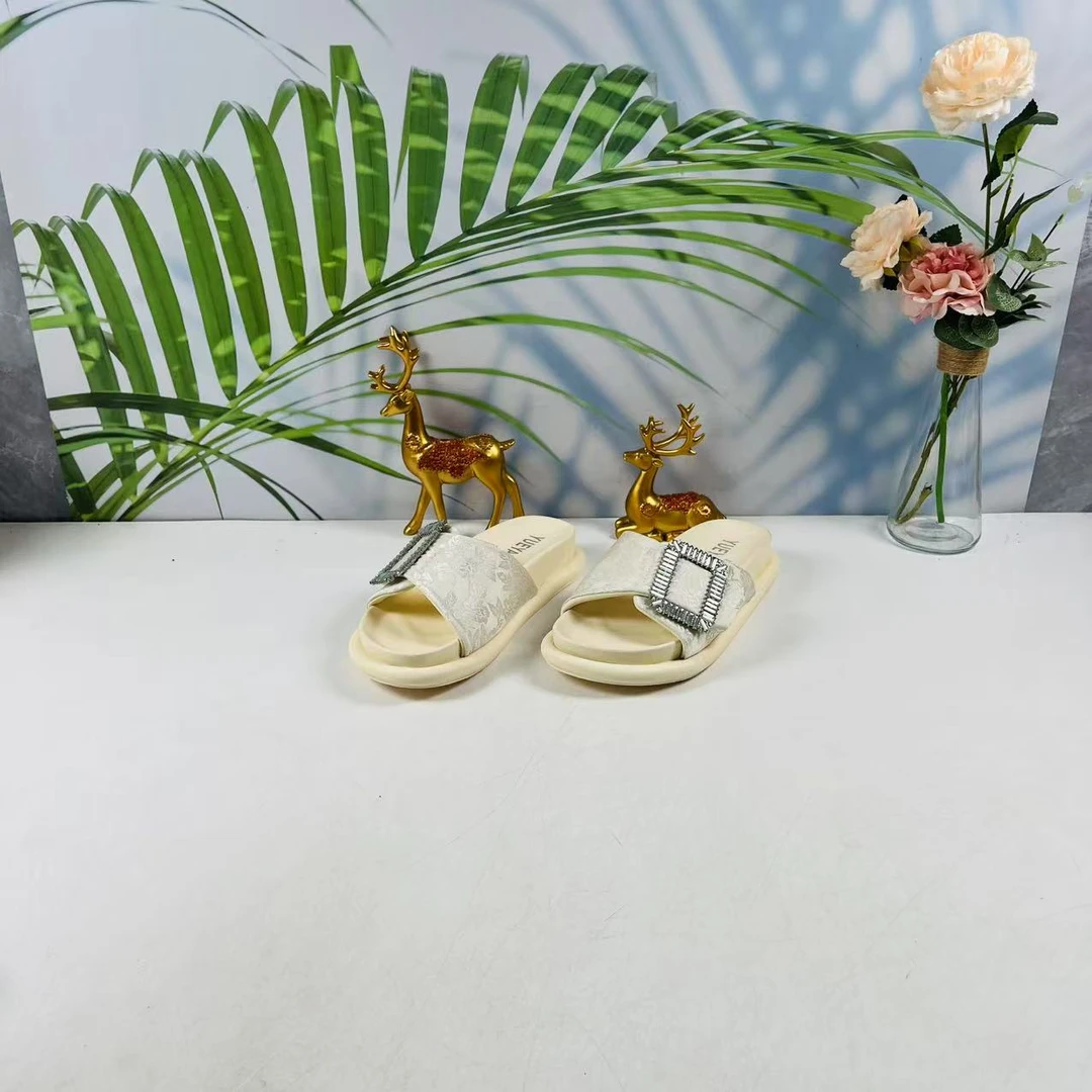 小强家女鞋 芽儿家新款百搭女拖鞋（Y695-38-3）（W35AYV2788614S）