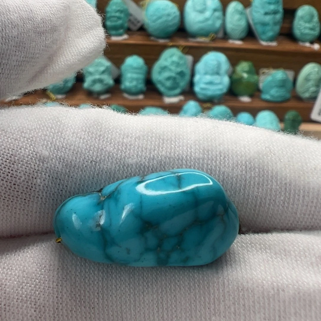 绿松石未镶嵌随形 12mm