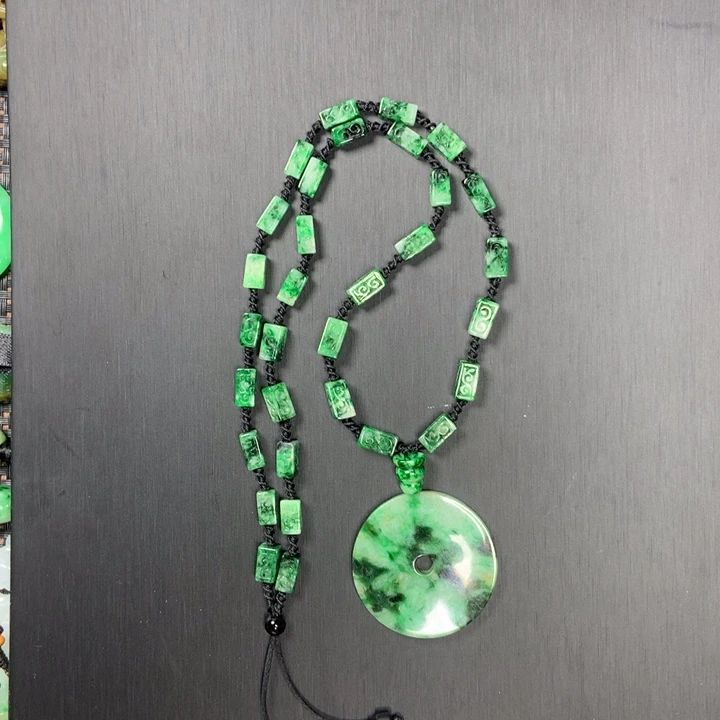 小***哥翡翠挂件未镶嵌清