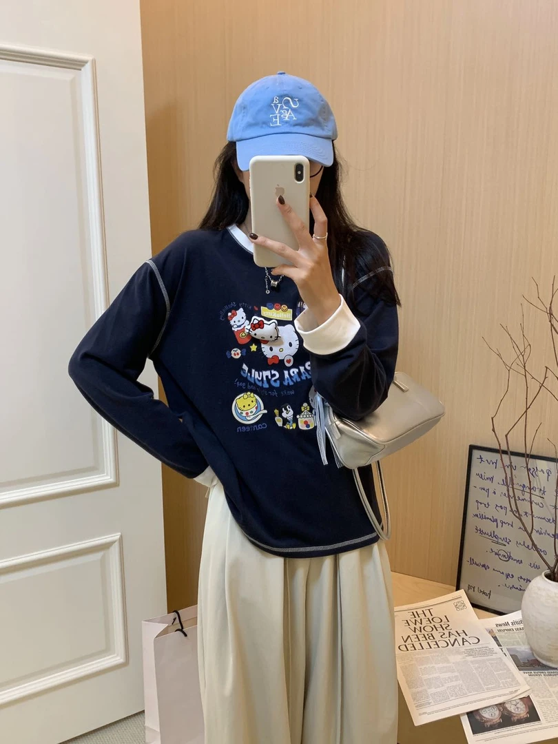 蝴蝶宽松【小小Kitty】圆领不起球薄款女装秋装百搭卫衣刺绣休闲