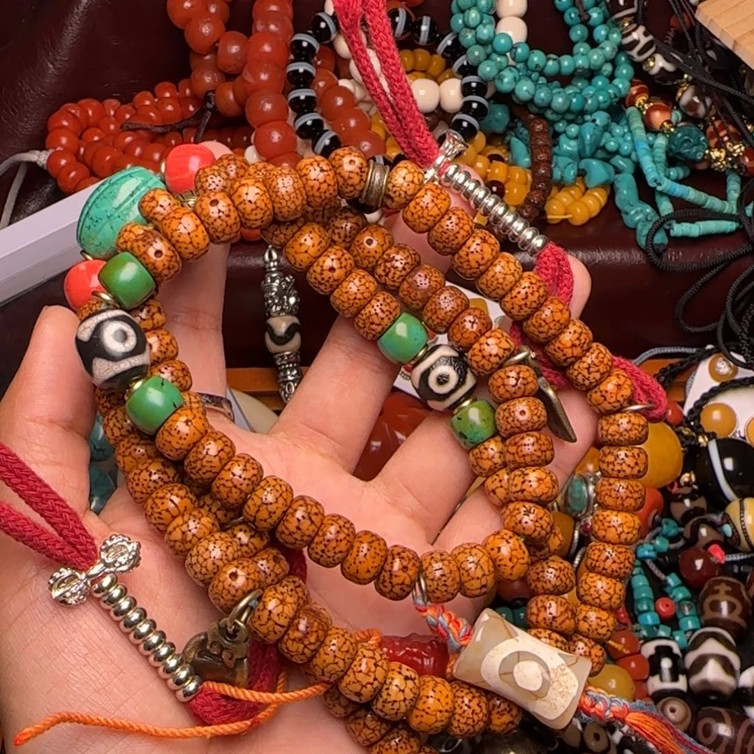 吊坠星月菩提如图