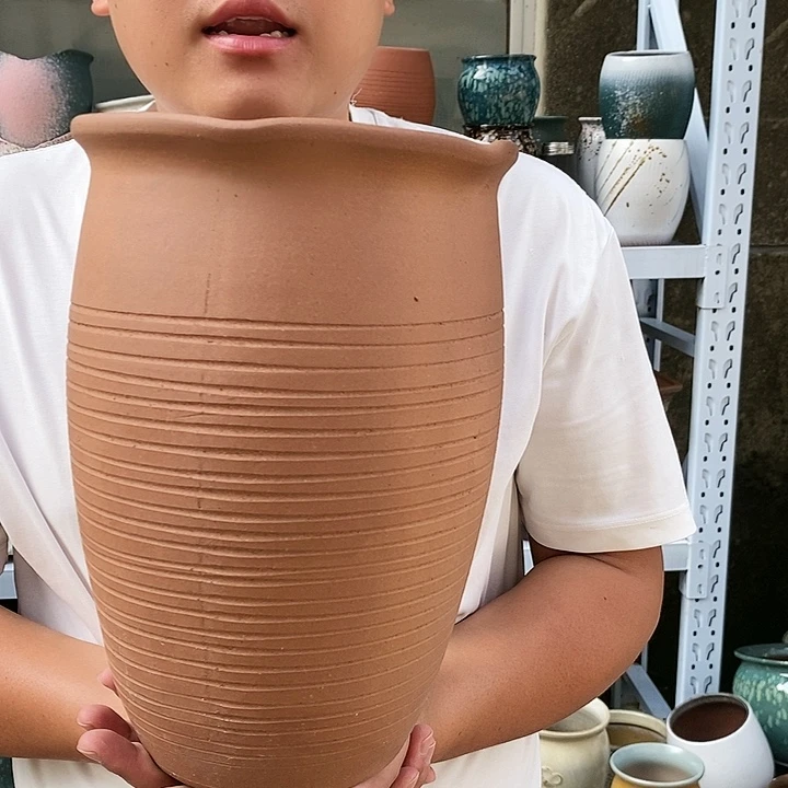 红泥花盆口20高31瑕疵