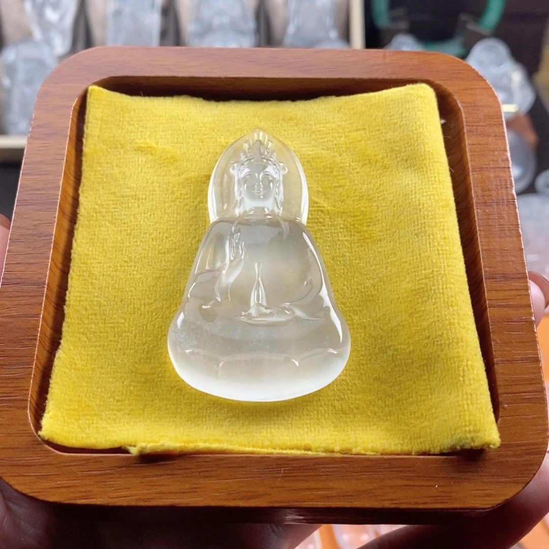 石英质玉观音未镶嵌胡***卤