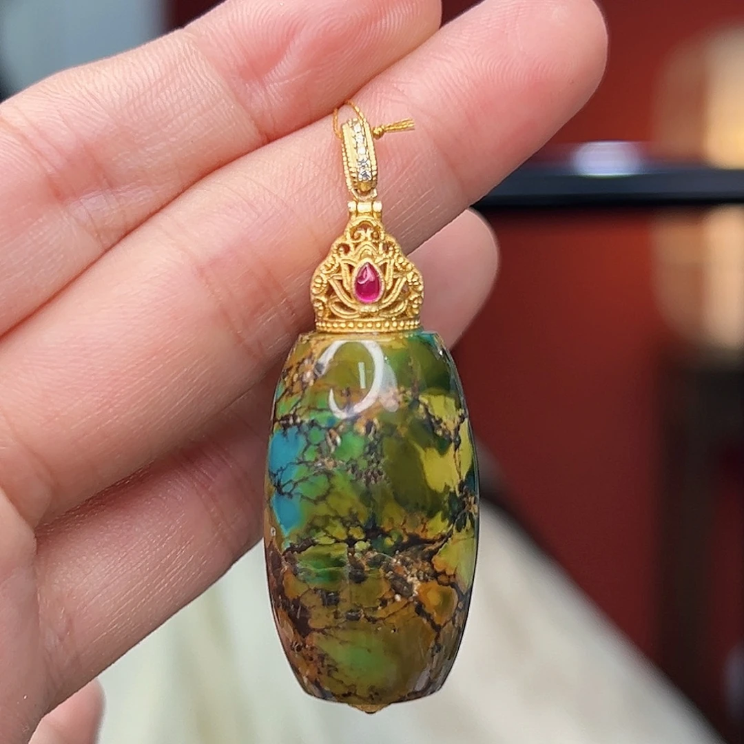 未镶嵌绿松石珠宝奇石