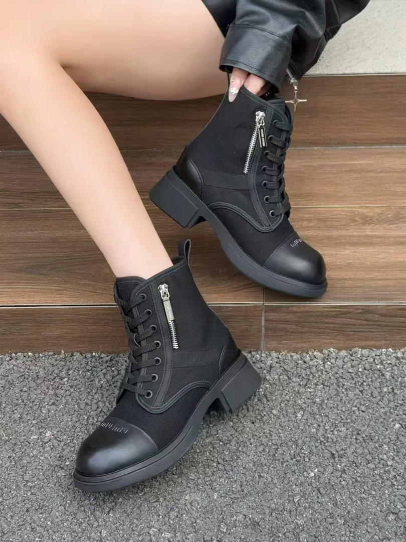 复古厚底马丁靴单里真皮拼接高端大牌