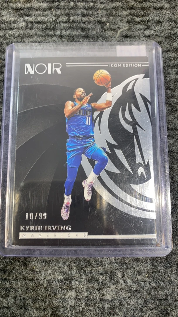 欧文 凯里欧文 noir队徽99编 独行侠队队徽 保真 正版球星卡