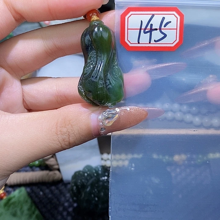 和田玉和田玉边角料随机发未镶嵌