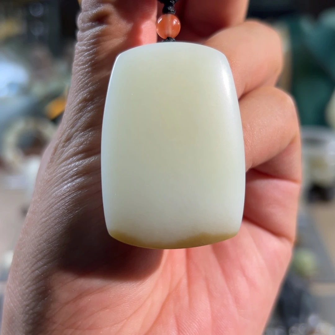 和田玉未镶嵌颈饰俄料