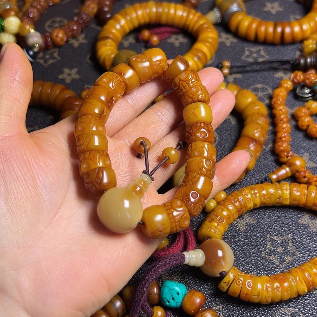 香榧木藏区手串牛骨