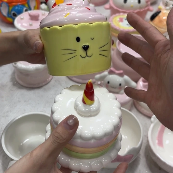 紫砂在干嘛呀亲爱呢