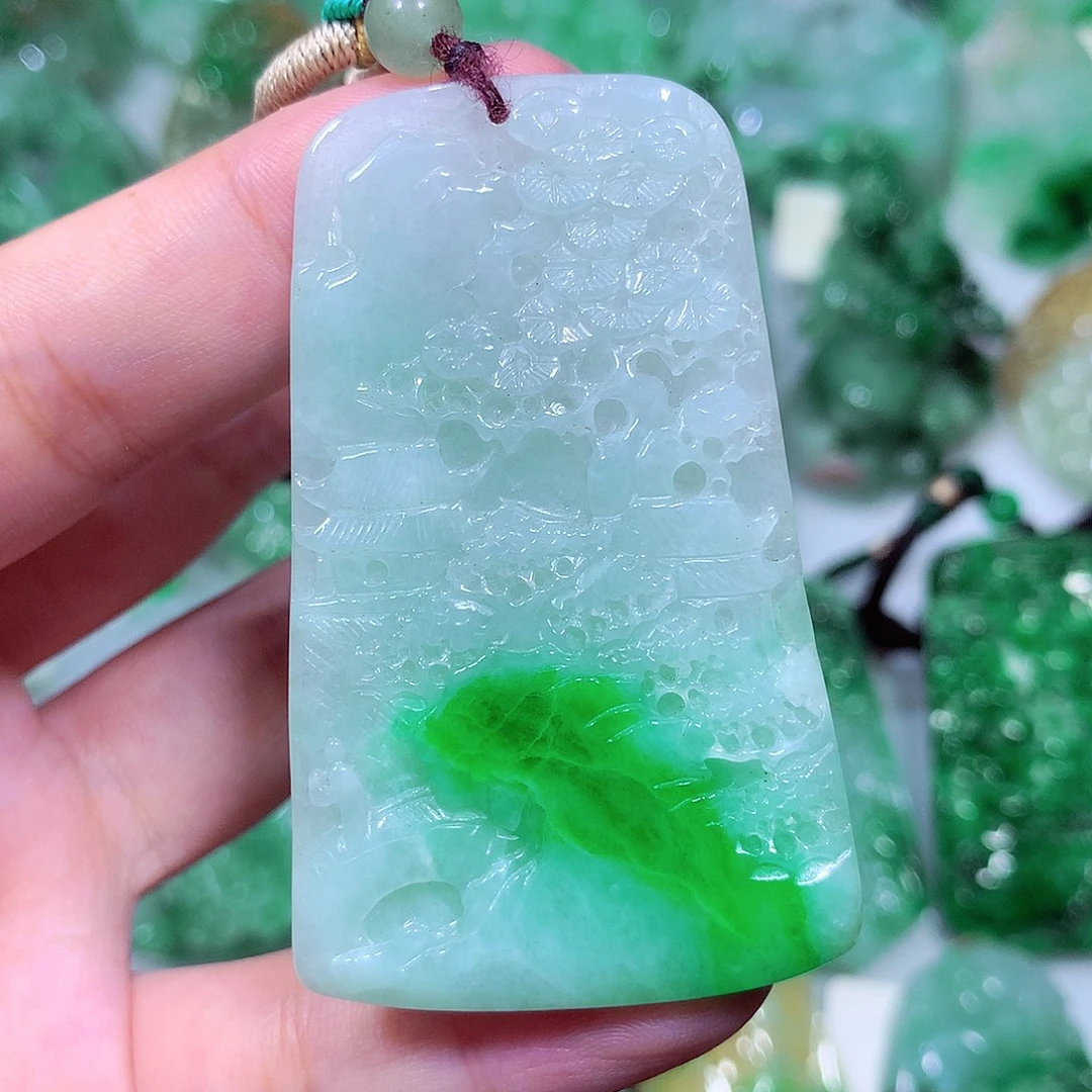 吊坠(不含链)未镶嵌翡翠