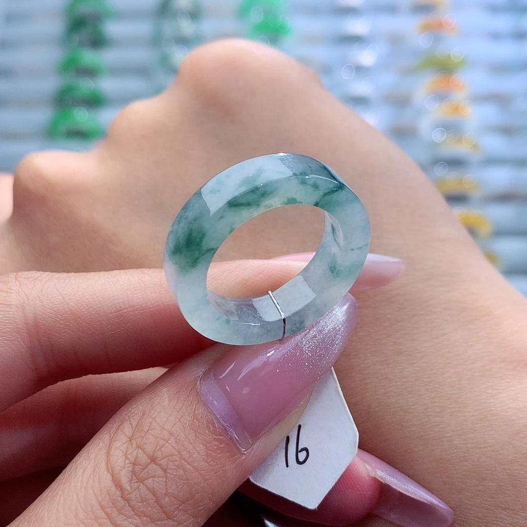 翡翠戒指未镶嵌天然