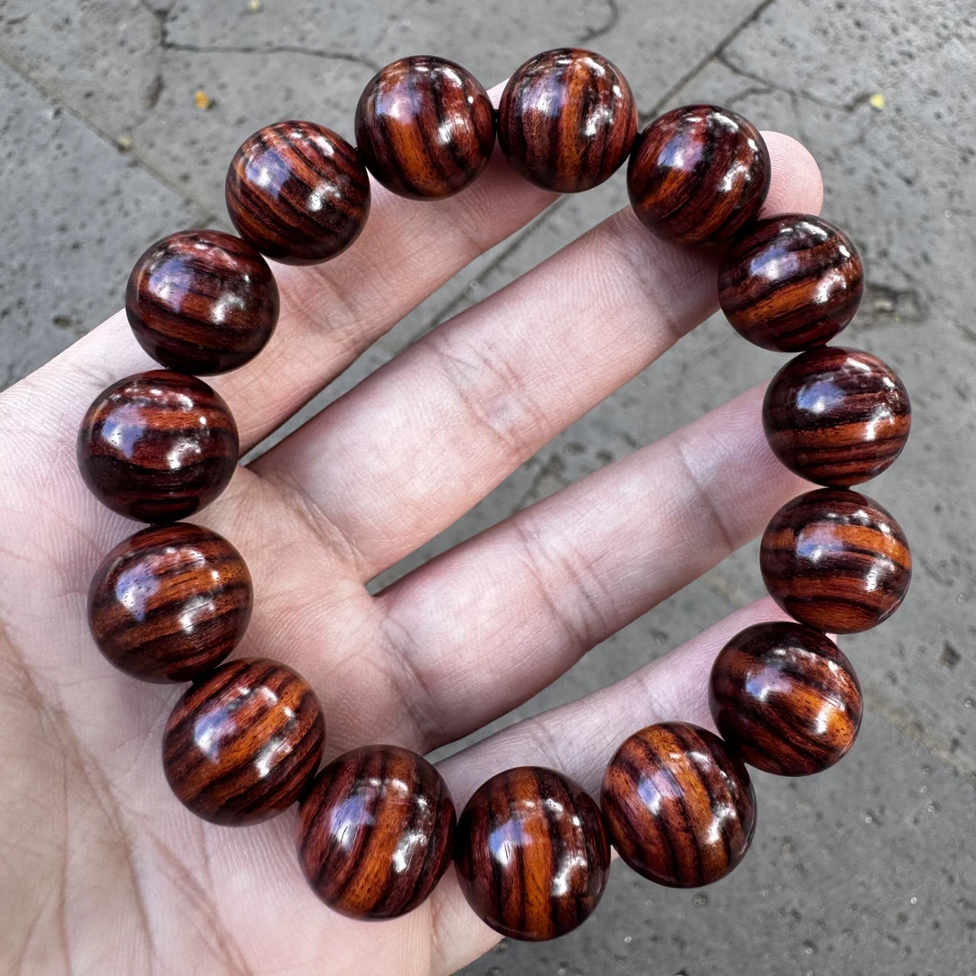 1724海南黄花梨1.5手串同品多样性发一