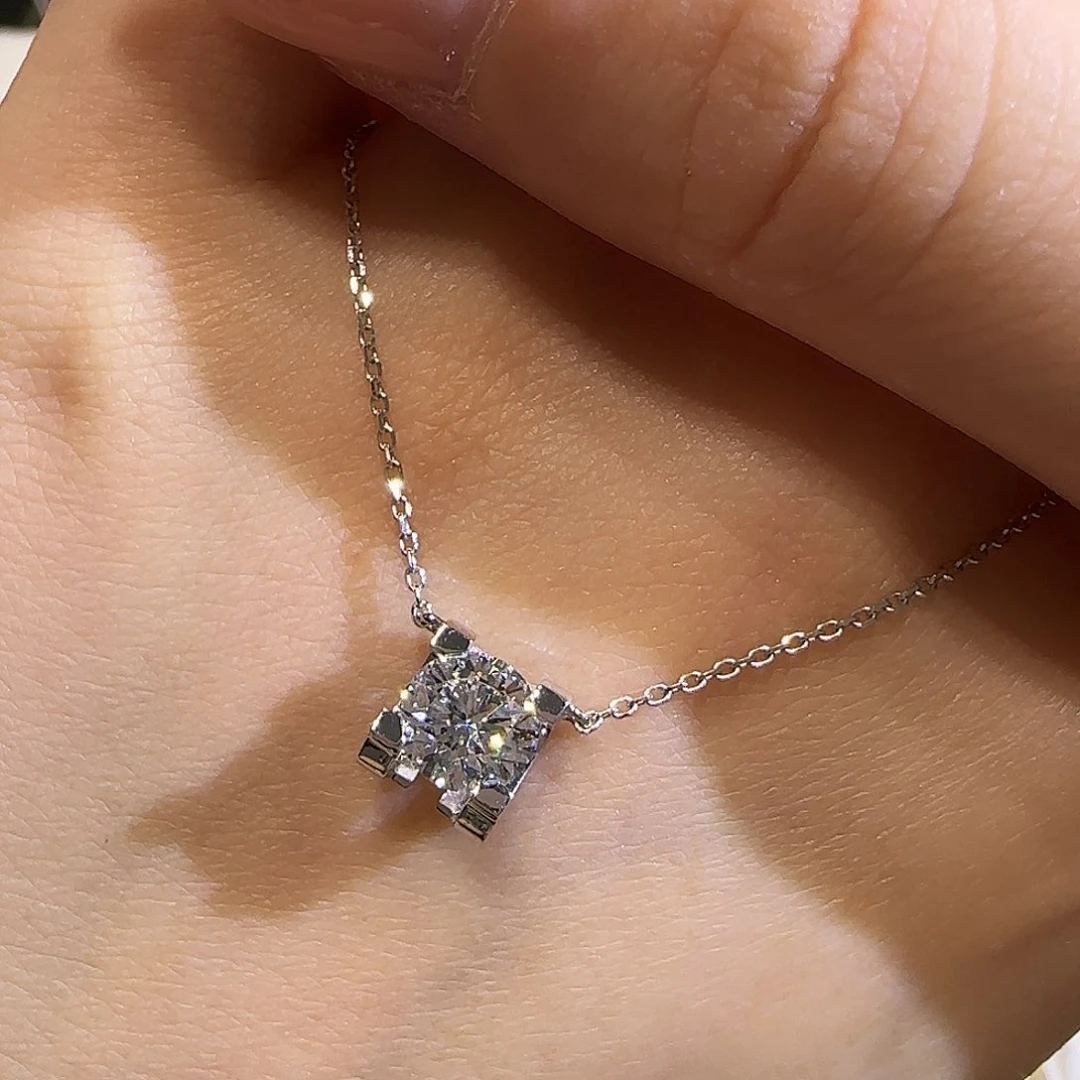 18K金镶嵌实验室培育钻石一卡牛头项链