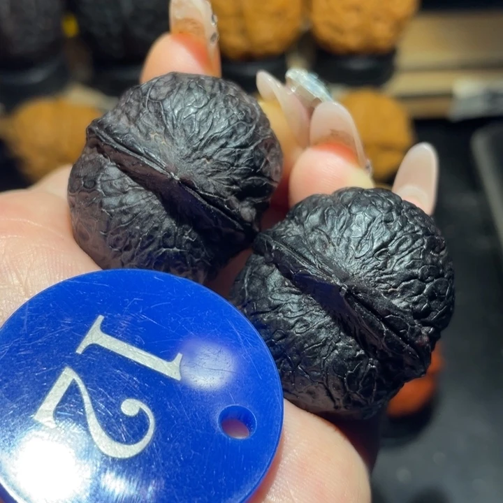 蓝***⁷龙珠34尺寸核桃。