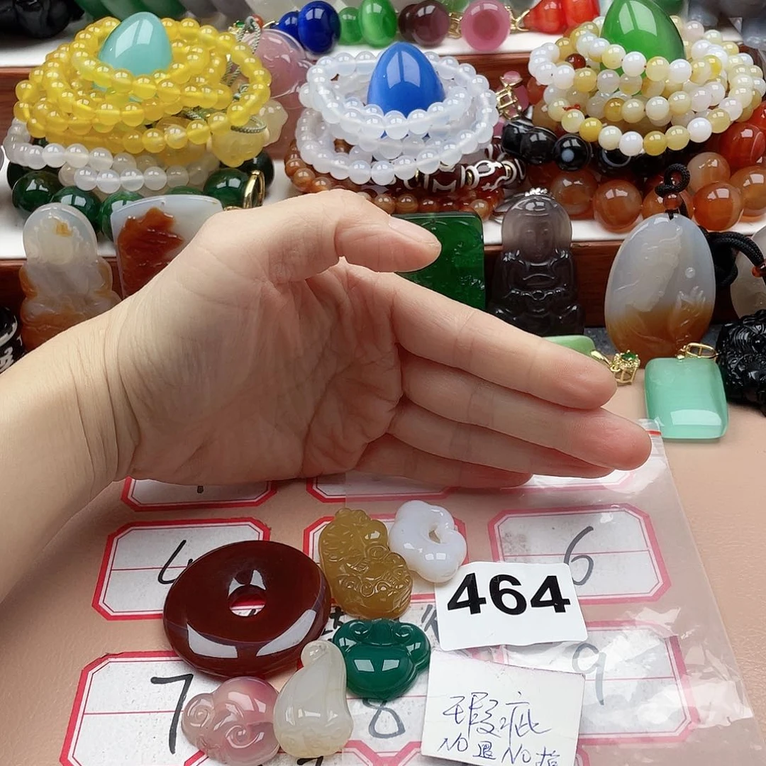 合金颈饰玛瑙/玉髓我***呆