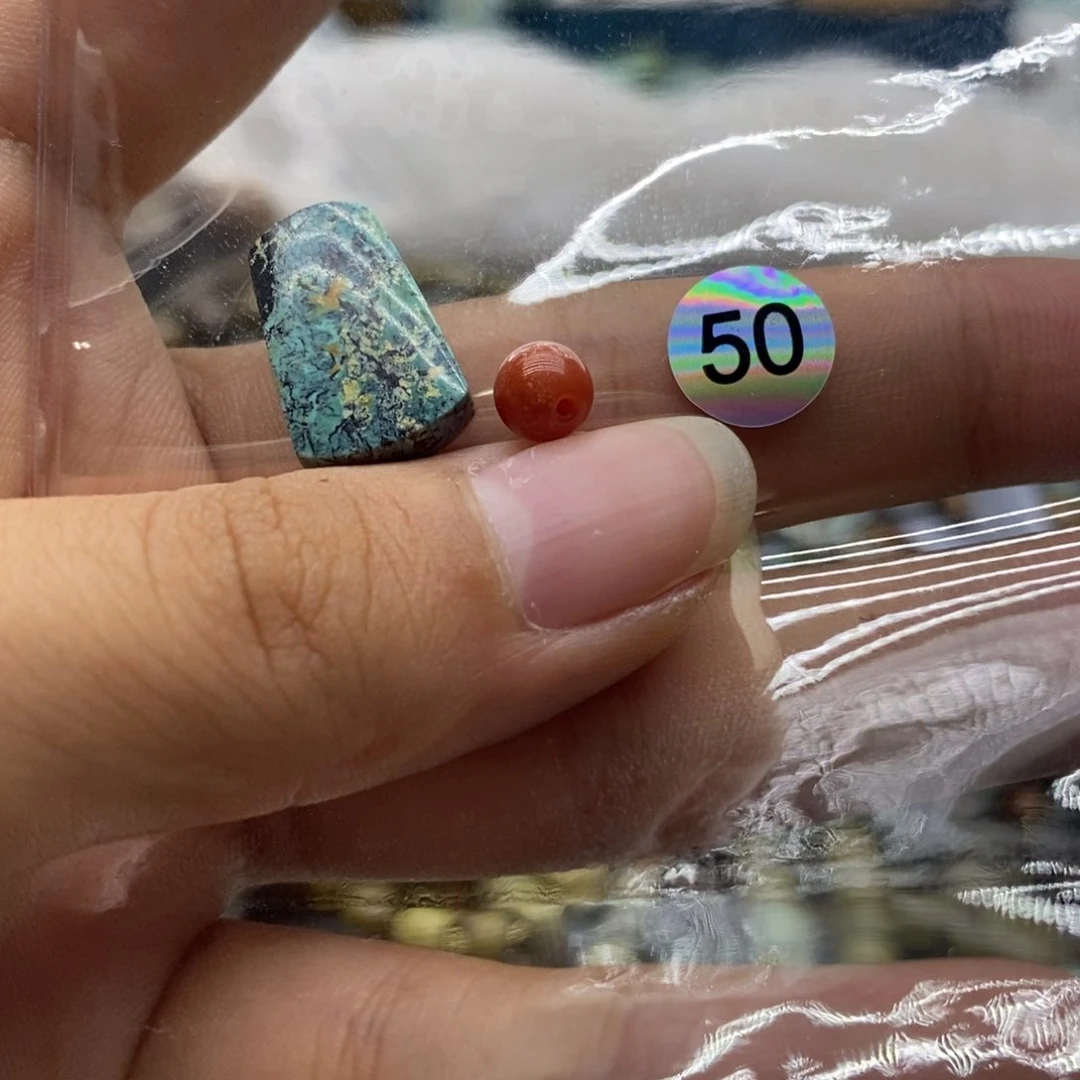 南红玛瑙未镶嵌珠宝奇石