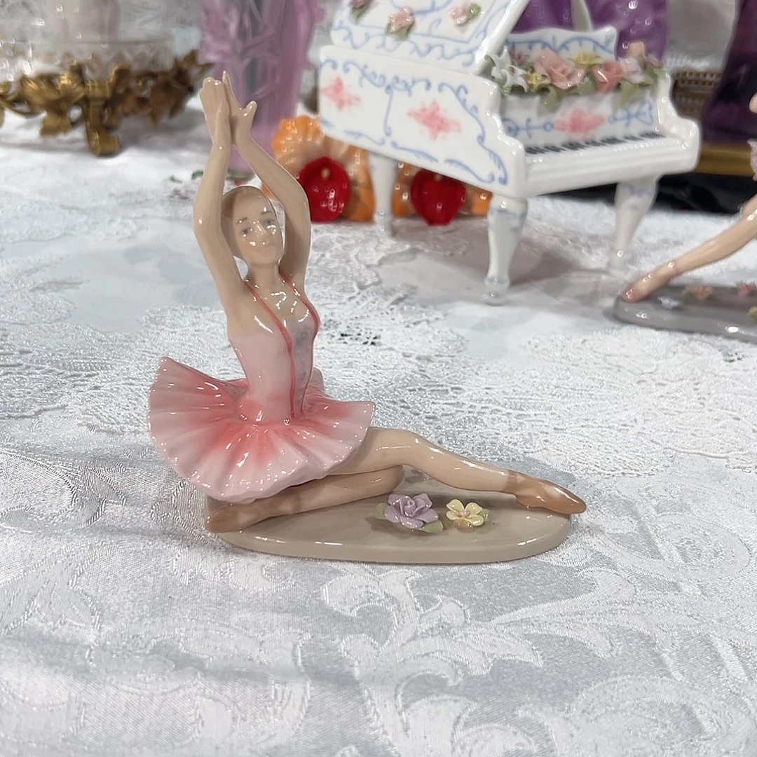 陶瓷0283经典芭蕾舞女孩摆件