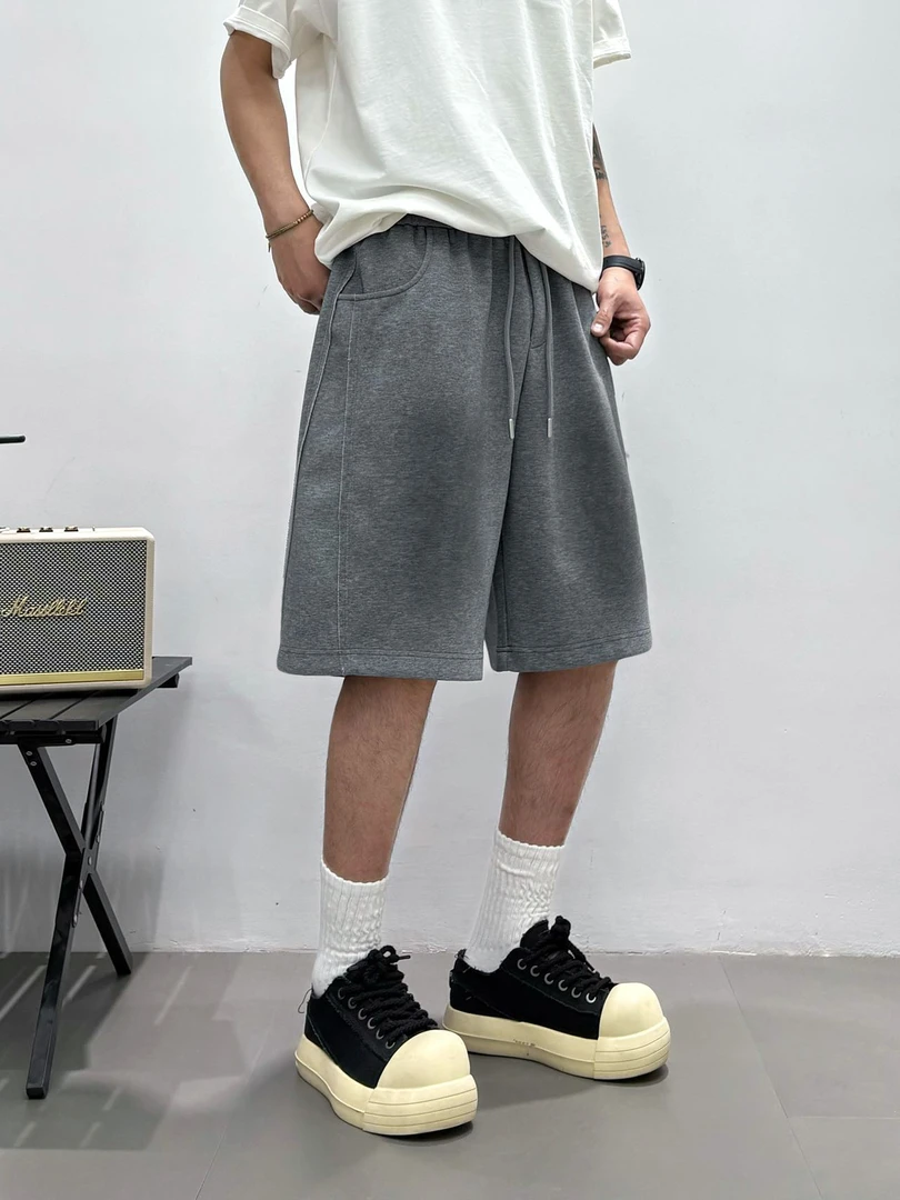 e83 新款美式休闲运动卫裤灰色宽松男士抽绳短裤