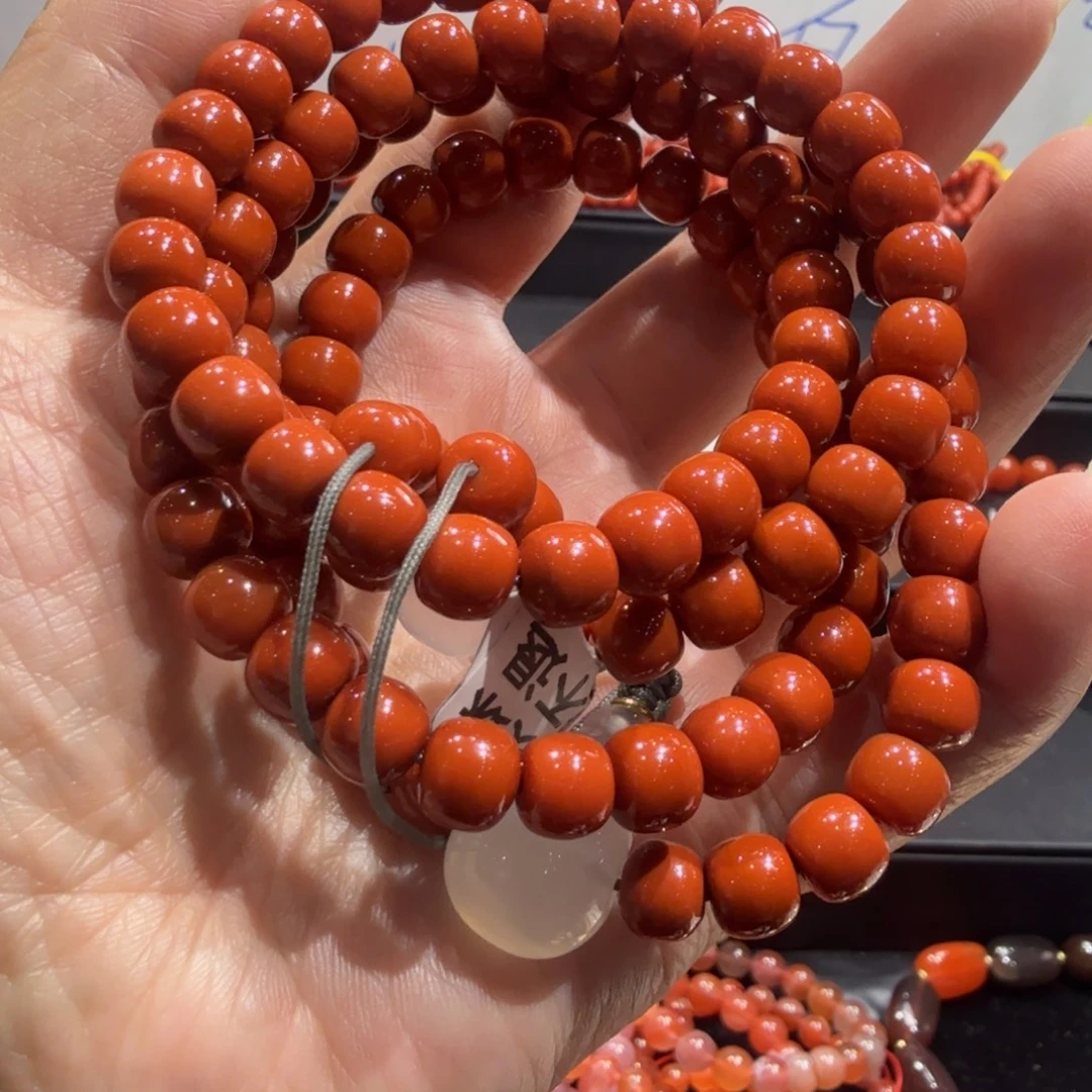 自***⁸南红玛瑙未镶嵌颈饰