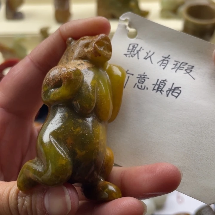 蛇纹石玉颈饰未镶嵌32