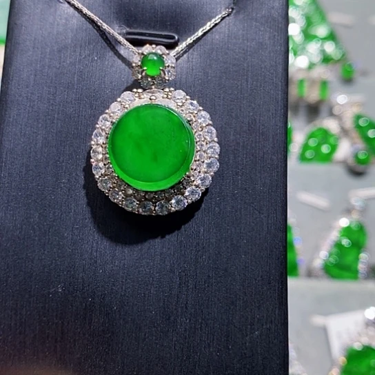 翡翠未镶嵌颈饰吊坠19