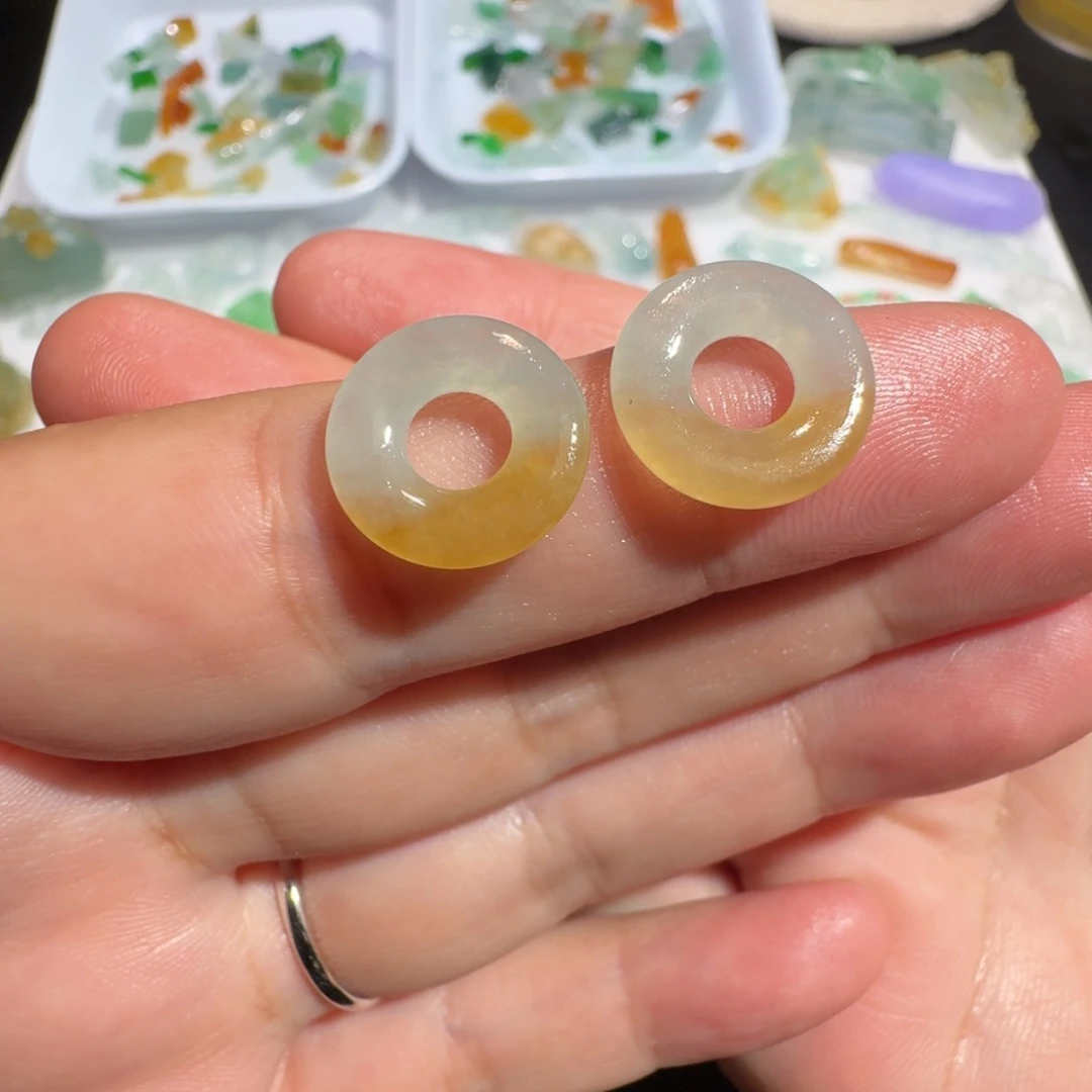 定制翡翠未镶嵌冰种黄翡甜甜圈