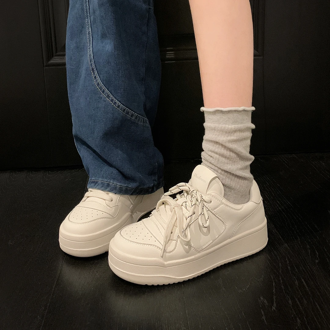 「稳叔」圣莫里【增高4cm】新款春季复古皮百搭德训板鞋运动鞋女