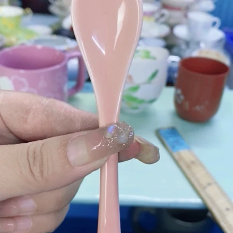 瓷片哈哈哈哈哈哈哈