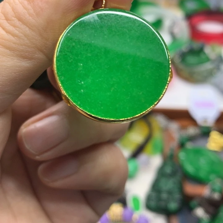 颈饰未镶嵌翡翠吊坠