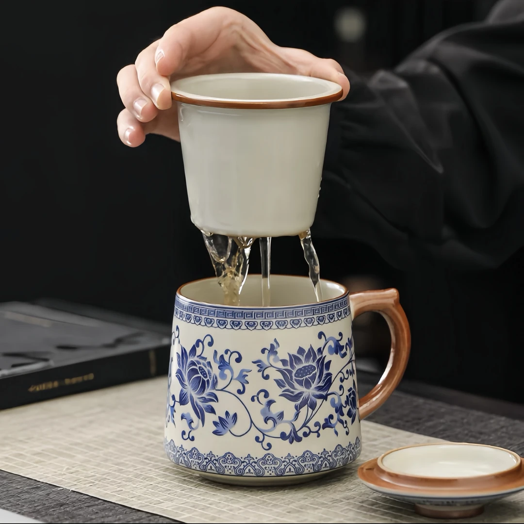 汝窑-缠枝莲办公杯457