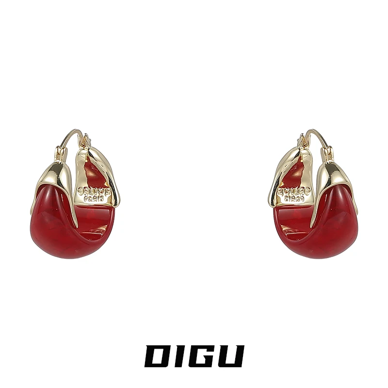 嘀咕家 铜合金树脂耳饰 时尚小众U形红色耳扣轻奢耳环精致耳饰