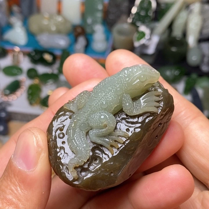 和田玉（糖玉）未镶嵌颈饰