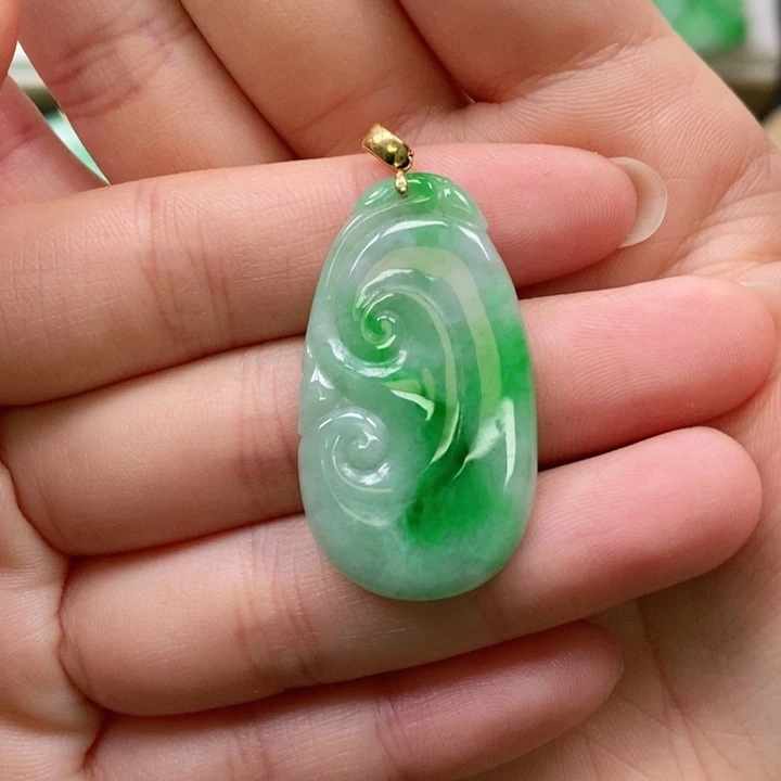 翡翠未镶嵌颈饰吊坠