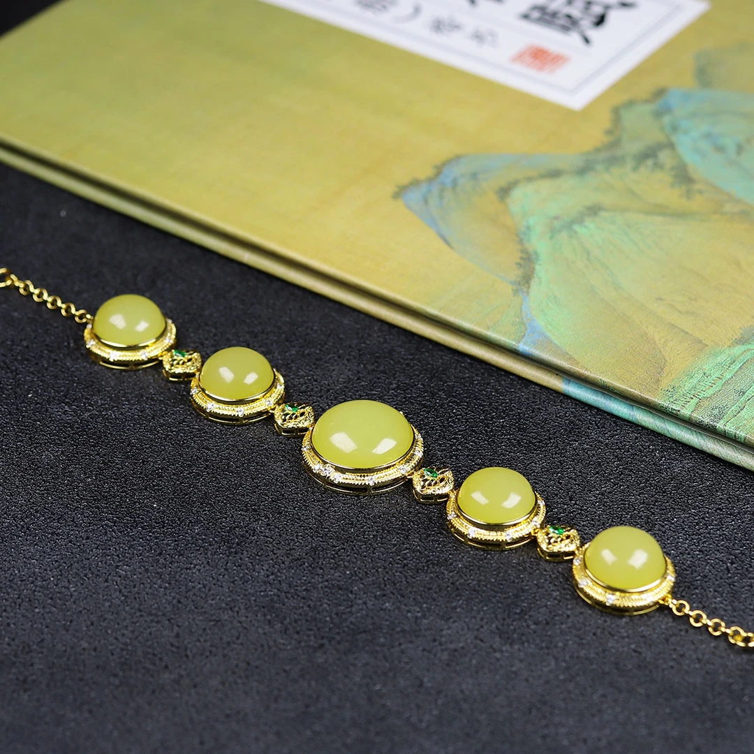 110949和田玉黄玉手链