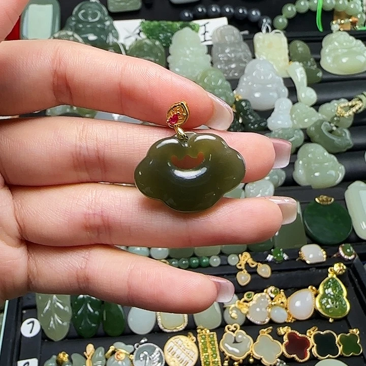 颈饰银S925镶嵌和田玉