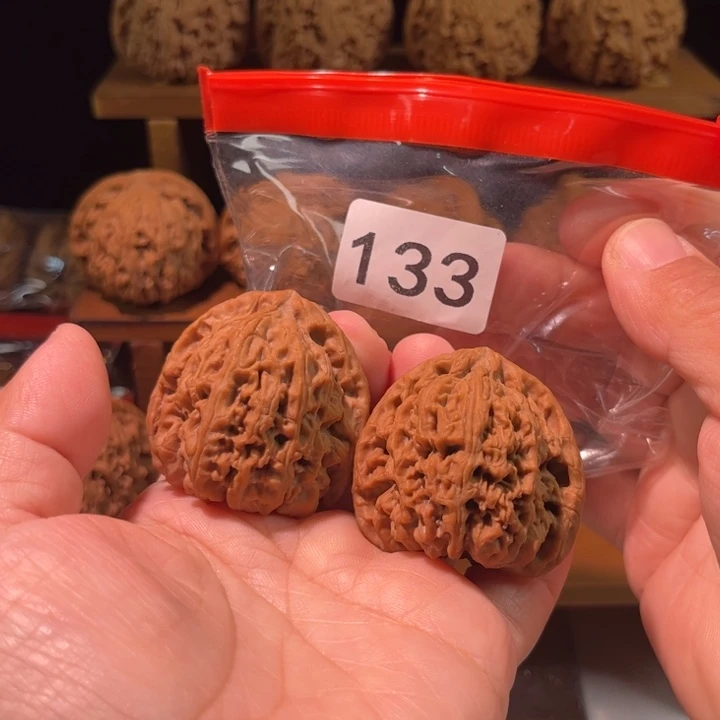 吊坠文玩核桃三角将39