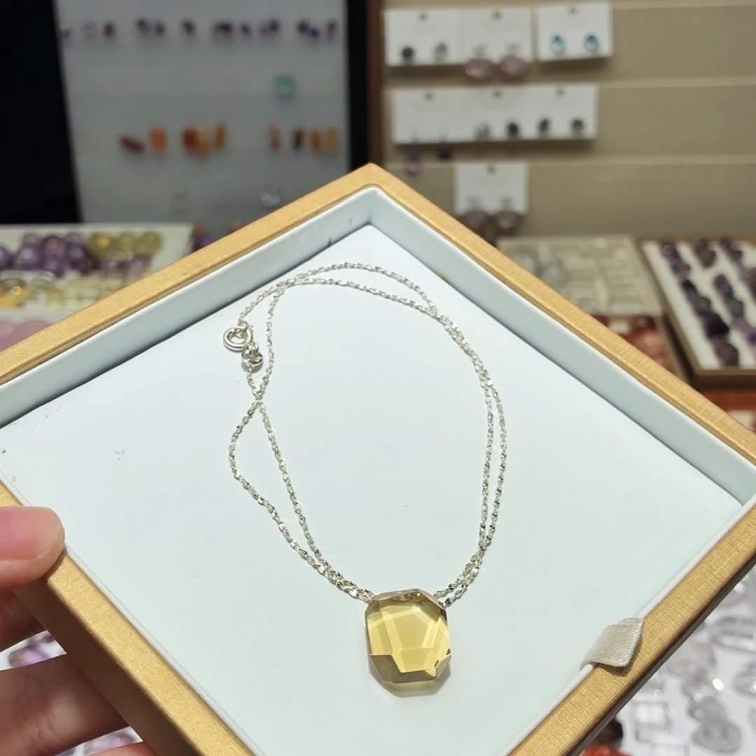 吊坠(不含链)水晶未镶嵌黄水 随形 打孔定制不退换